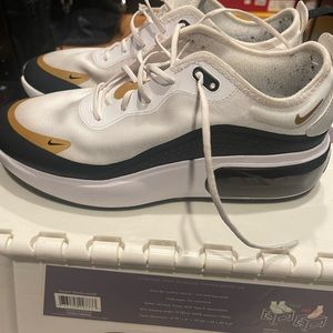 Nike airmax Dia trainers